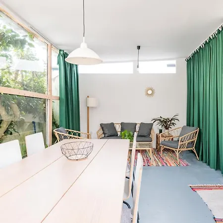 Casa Ponta Delgada Hébergement de vacances *